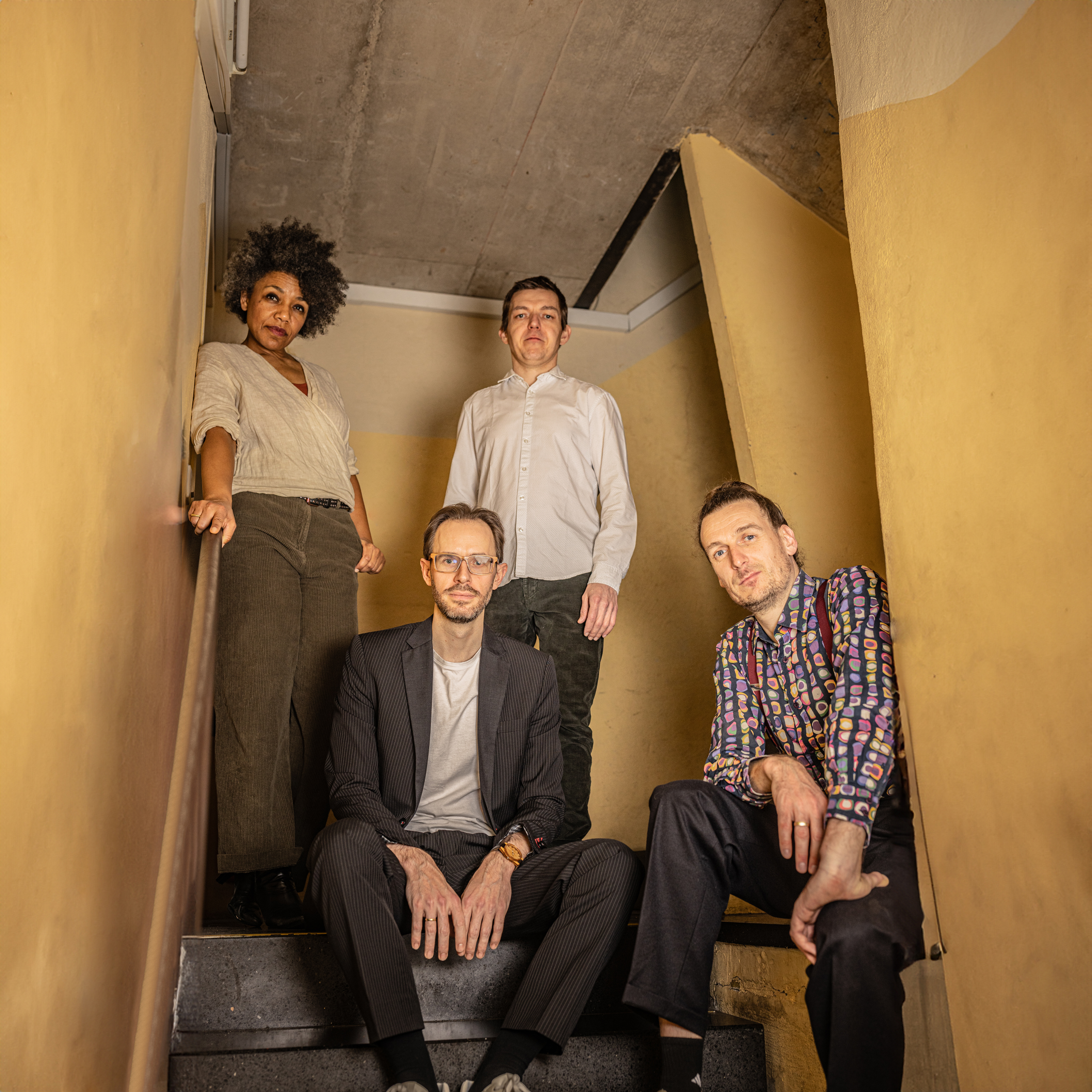 DAVID HELBOCK'S RANDOM CONTROL feat. FOLA DADA